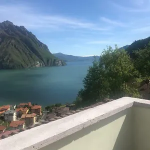 Bellavista Couette-café Castro (Lombardy)